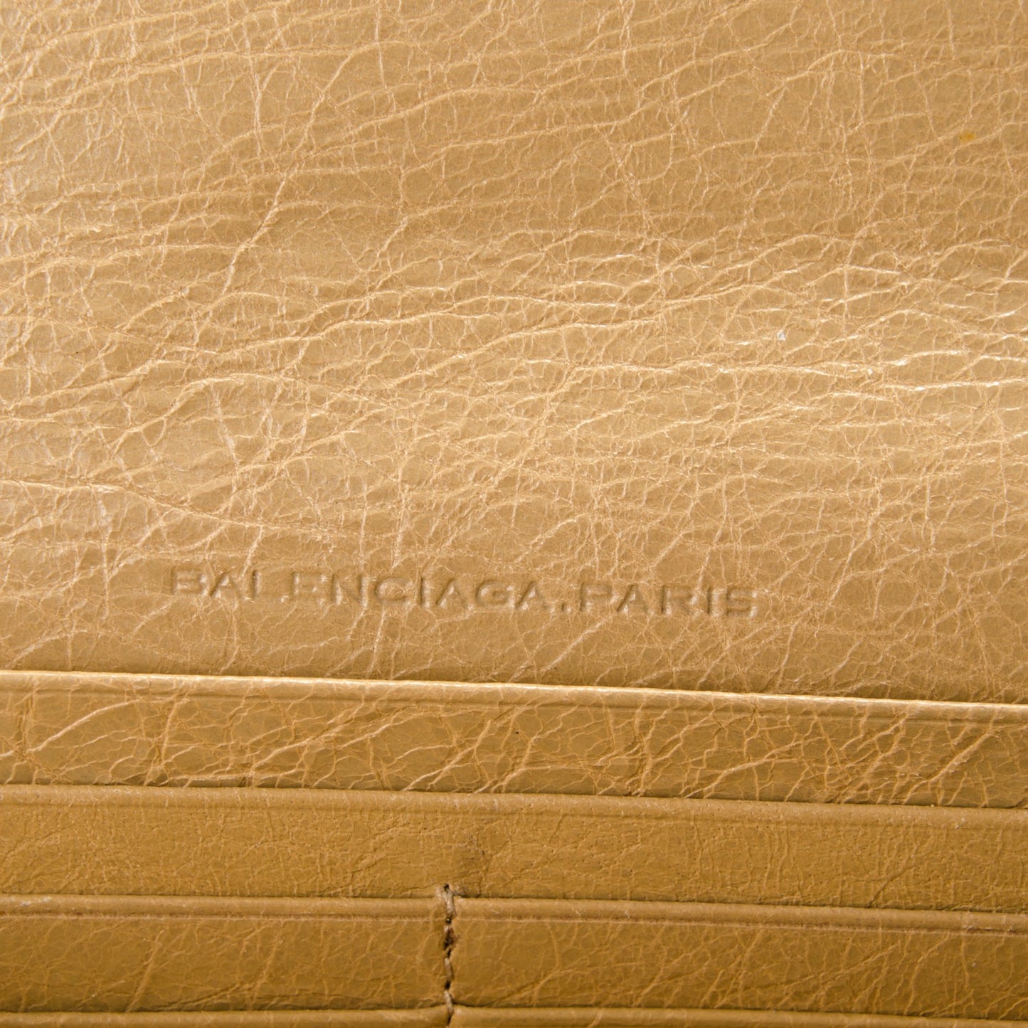 Agneau Classic Hardware Money Wallet Beige Nougatine