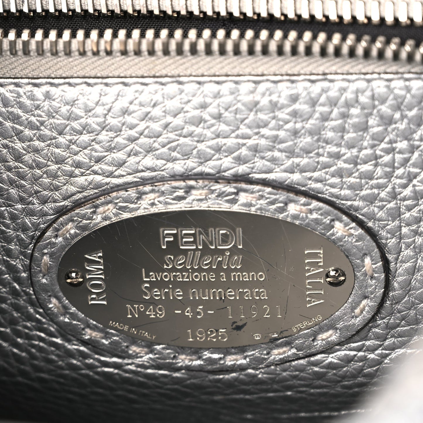 Cuoio Romano Lux Selleria Medium Peekaboo Iconic Satchel Argento