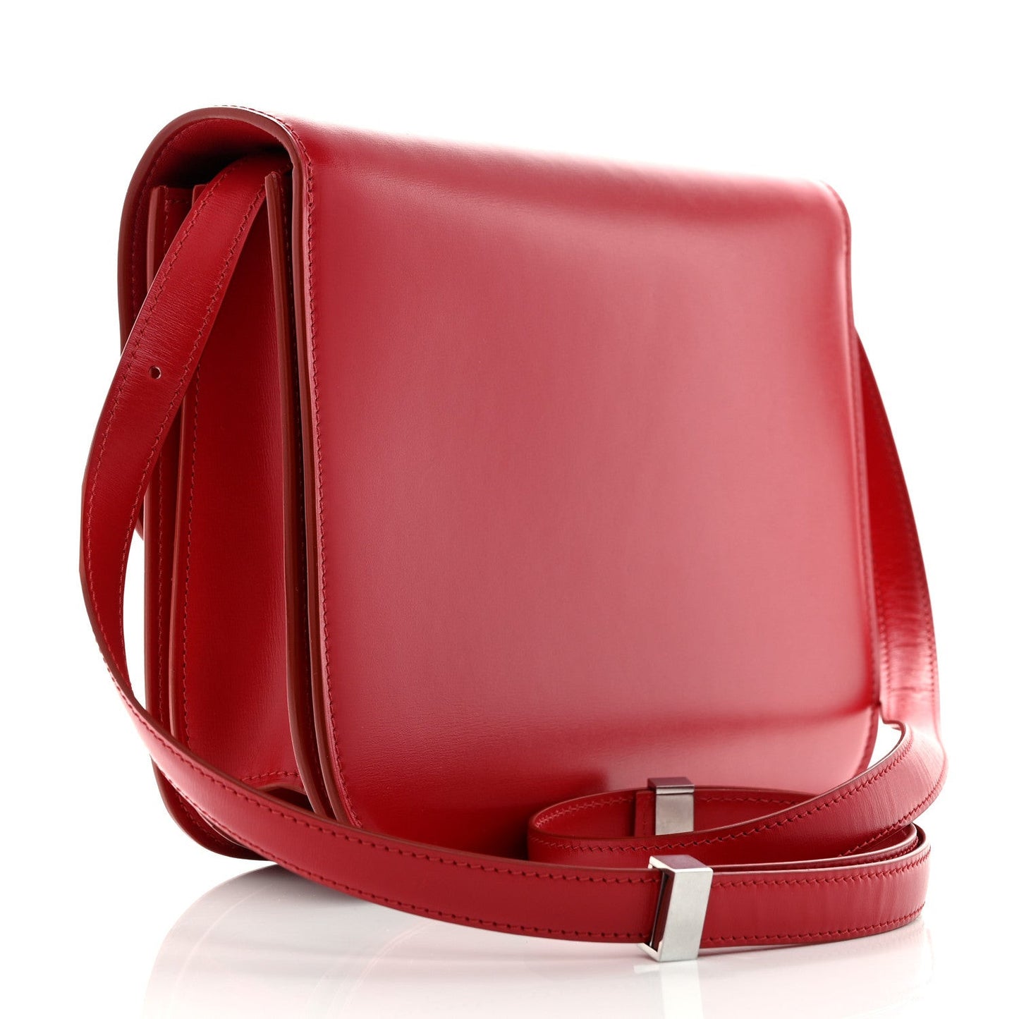 Smooth Calfskin Medium Classic Box Flap Bag Red