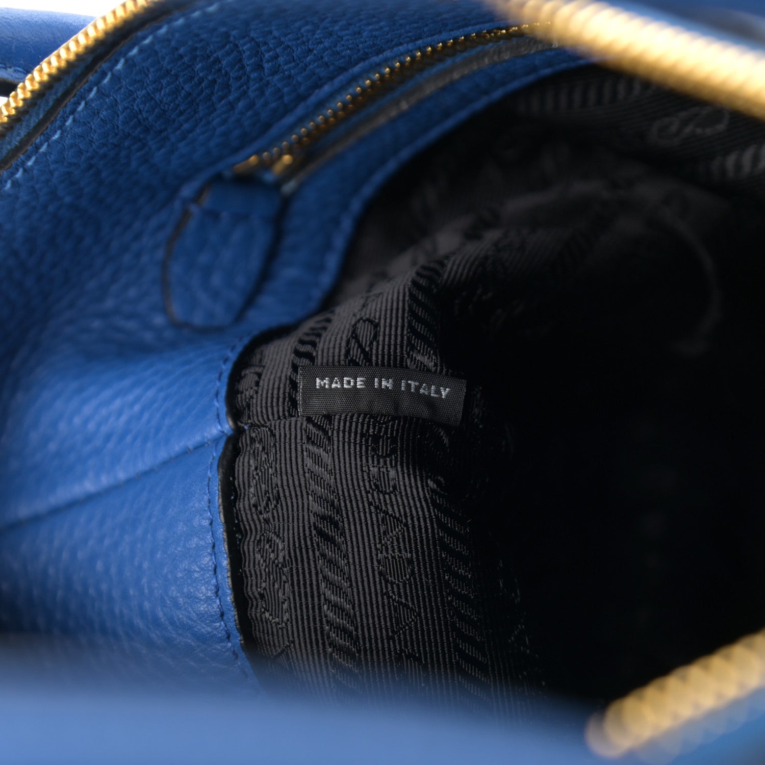 Prada Vitello Daino Tote Azzurro 9 of 11