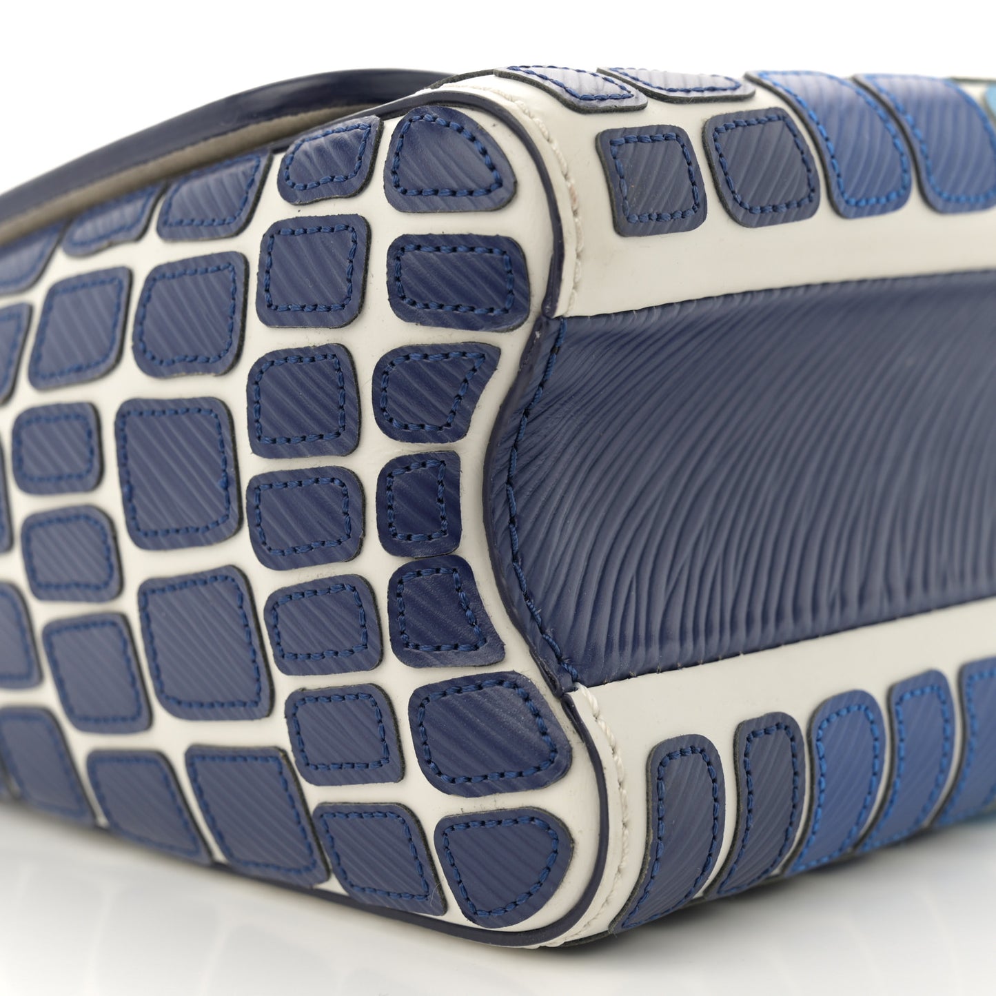 Epi Savane Twist Shoulder Bag MM Blue