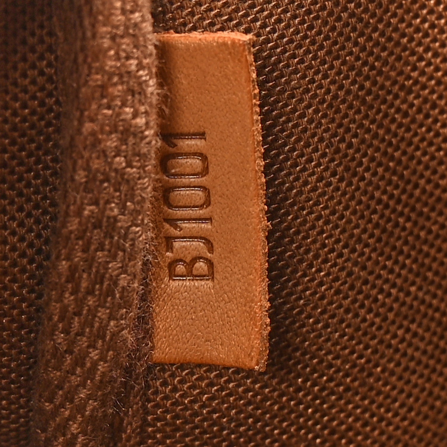 Louis Vuitton Monogram Pochette Accessories 6 of 9