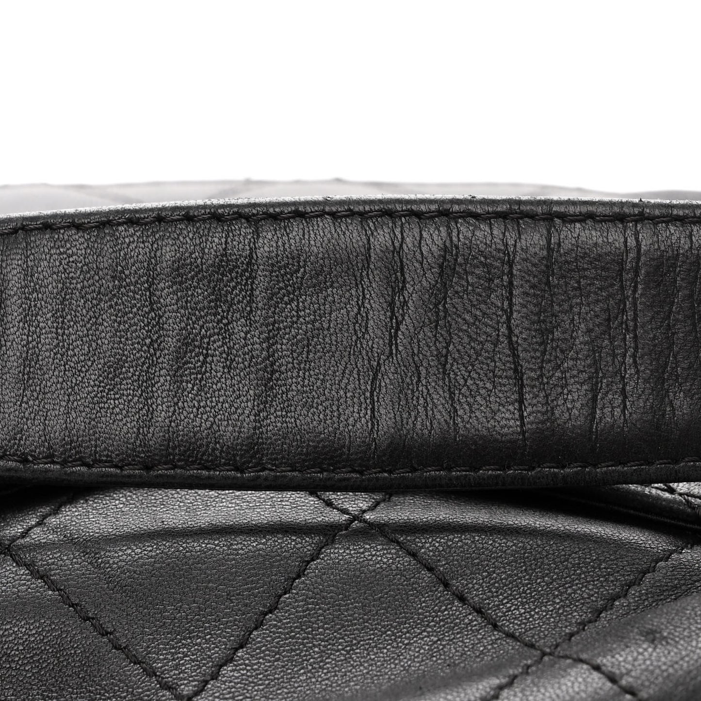 Lambskin Quilted Medium Chain Around Tote Black