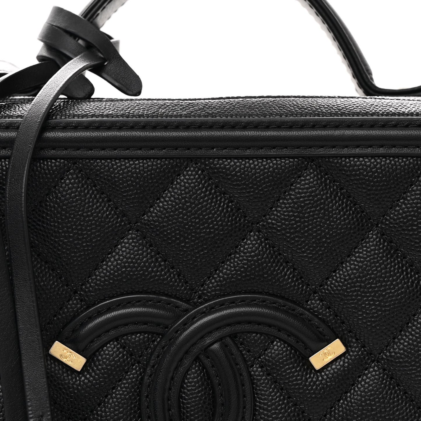 Caviar Quilted Medium CC Filigree Vanity Case Black