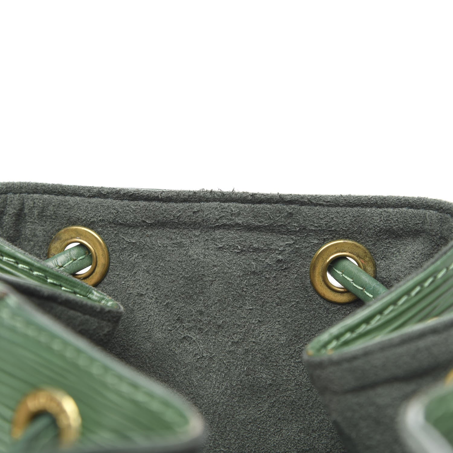 Louis Vuitton Epi Noe Borneo 11 of 16