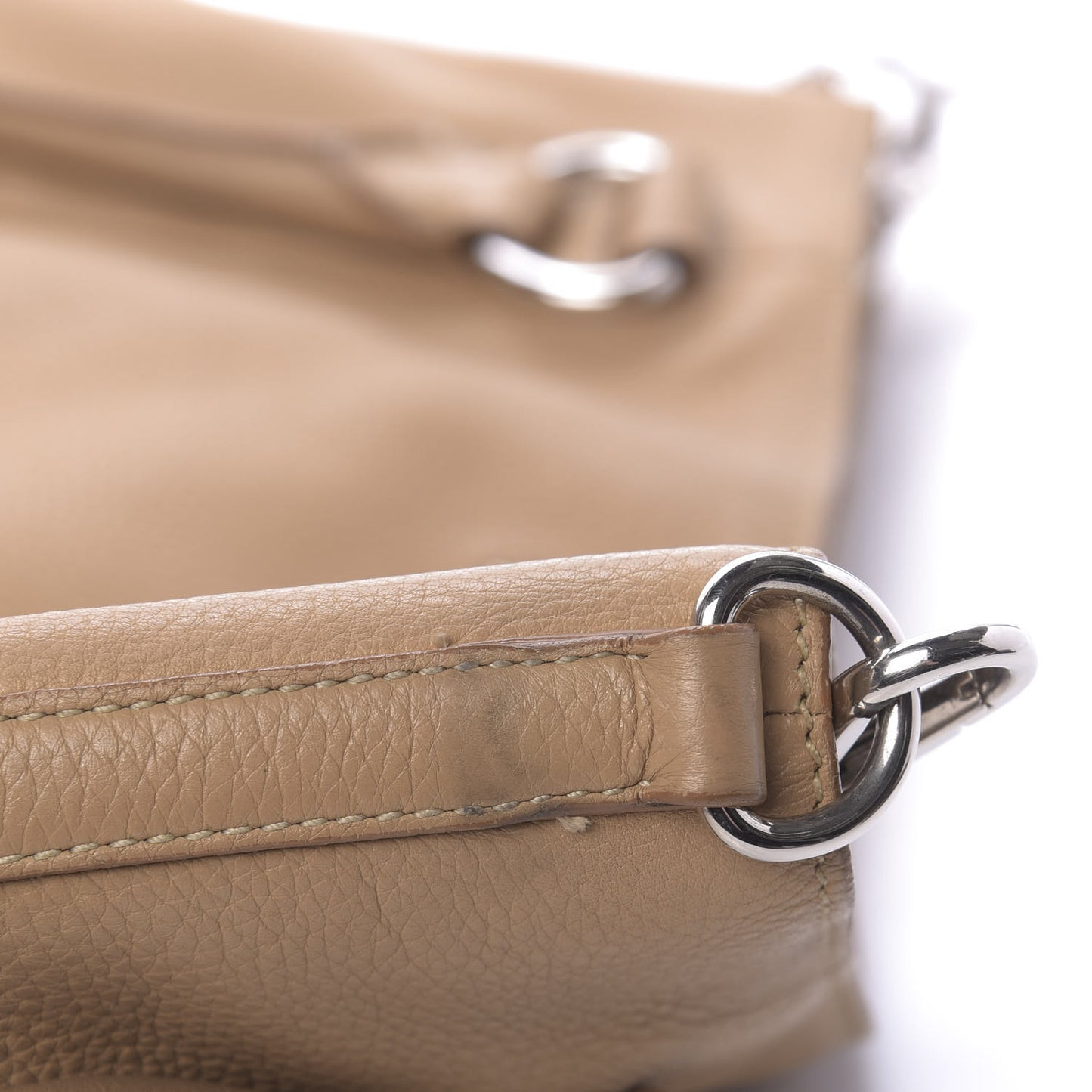 Vitello Daino Shoulder Bag Sabbia