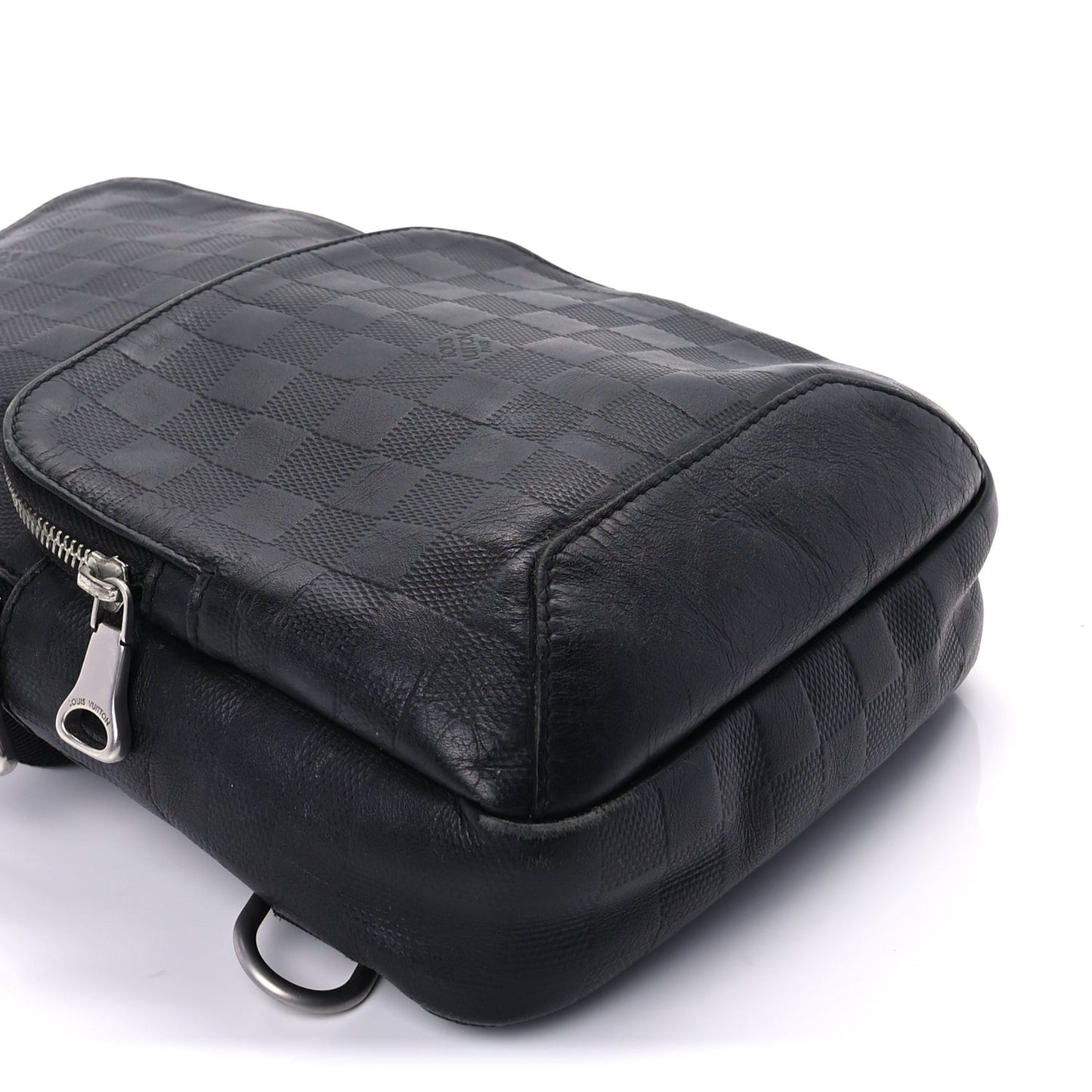 Damier Infini Avenue Sling Bag Onyx