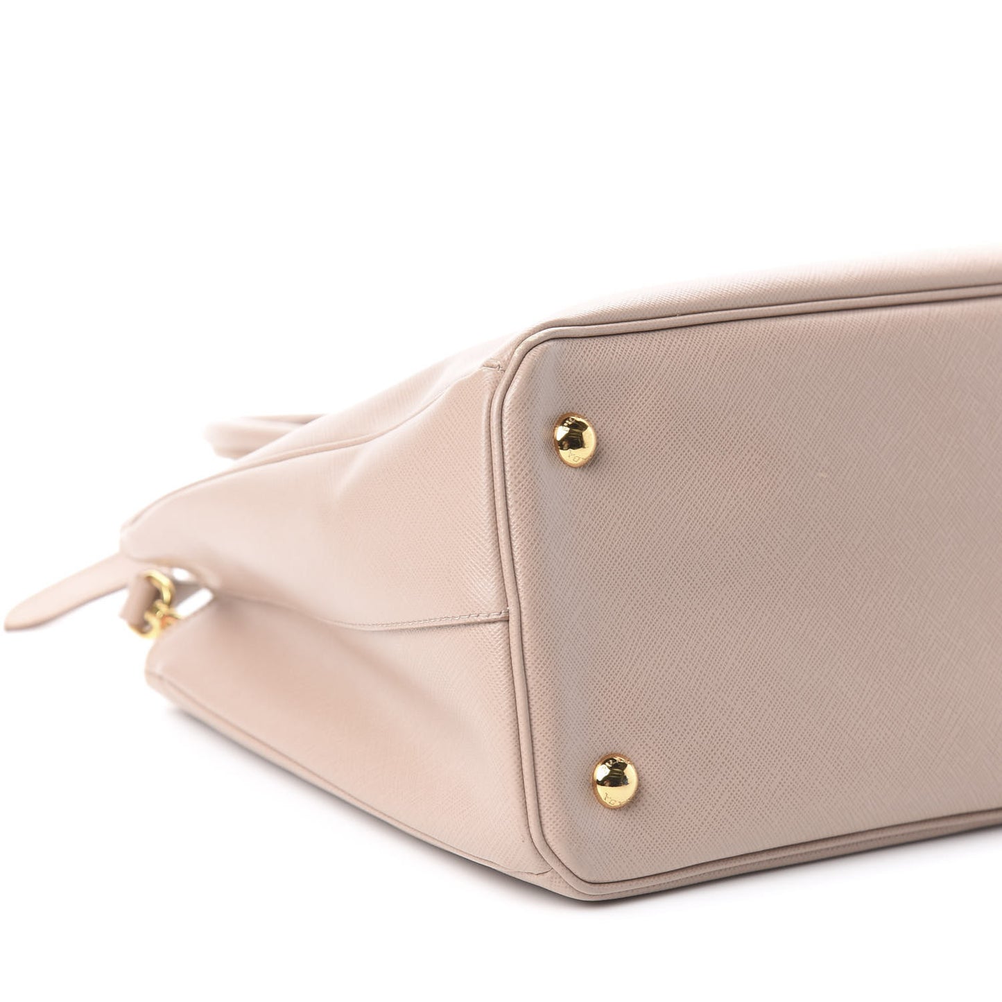 Saffiano Lux Medium Tote Cammeo