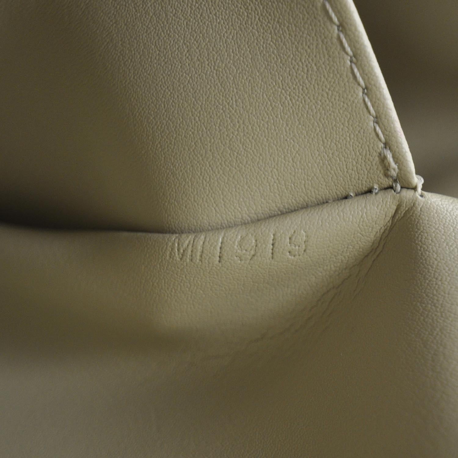 Louis Vuitton Vernis Thompson Street Beige 9 of 9