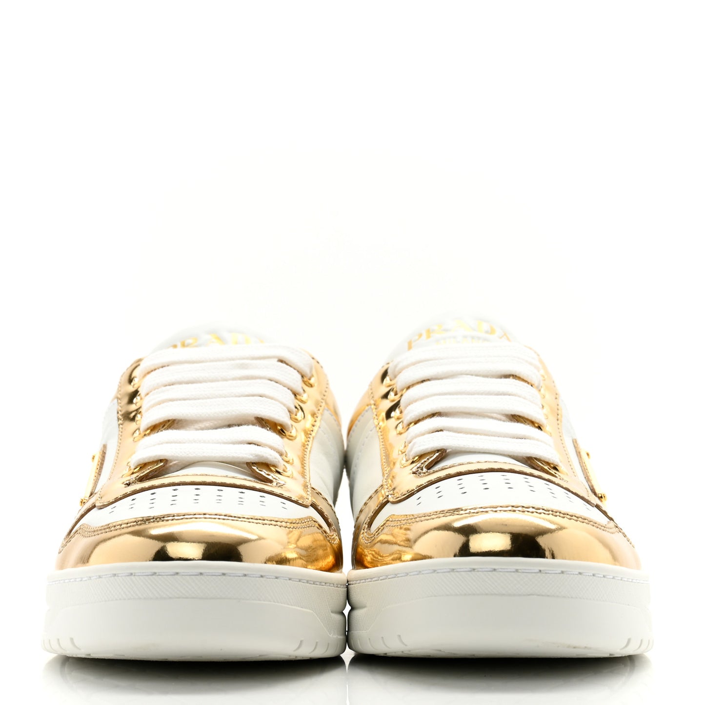 Vitello Metallic Calfskin Metal Triangle Logo Womens Downtown Low Top 30mm Sneakers 35.5 White Platino