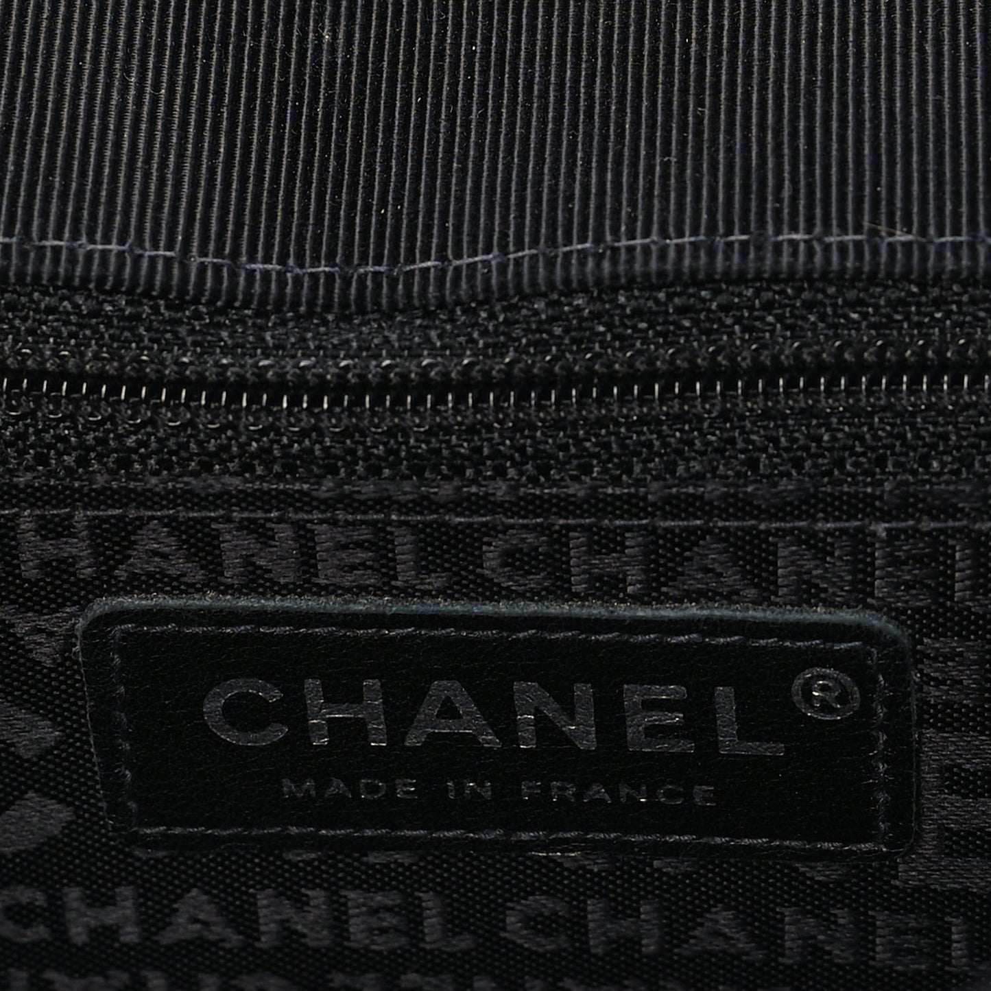 Grosgrain Fabric Quilted Coco Crest Single Flap  Black
