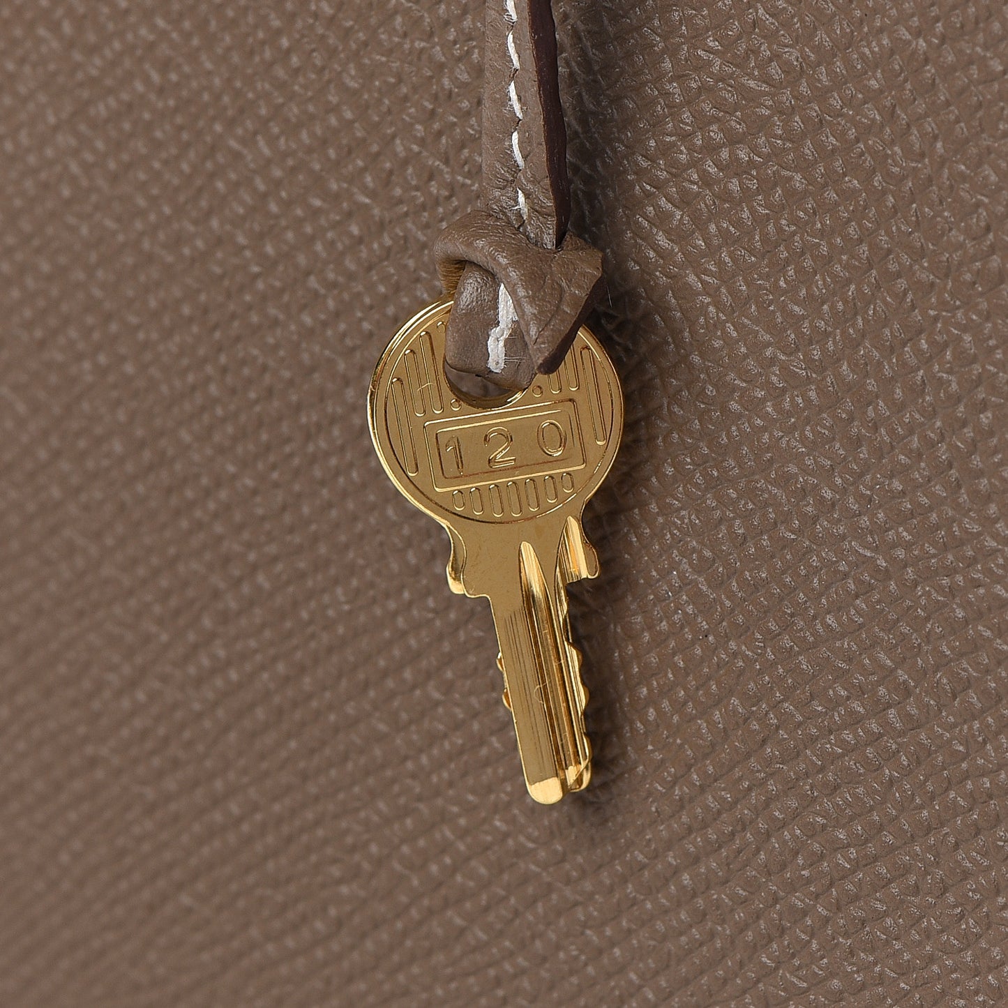 Epsom Kelly Sellier 32 Etoupe