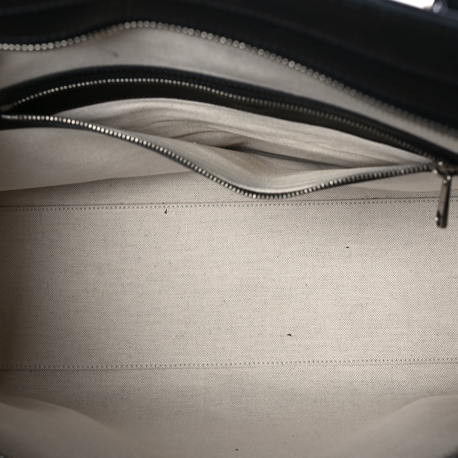 Gucci Calfskin GG Tennis Embossed Tote Bag Black 4 of 8