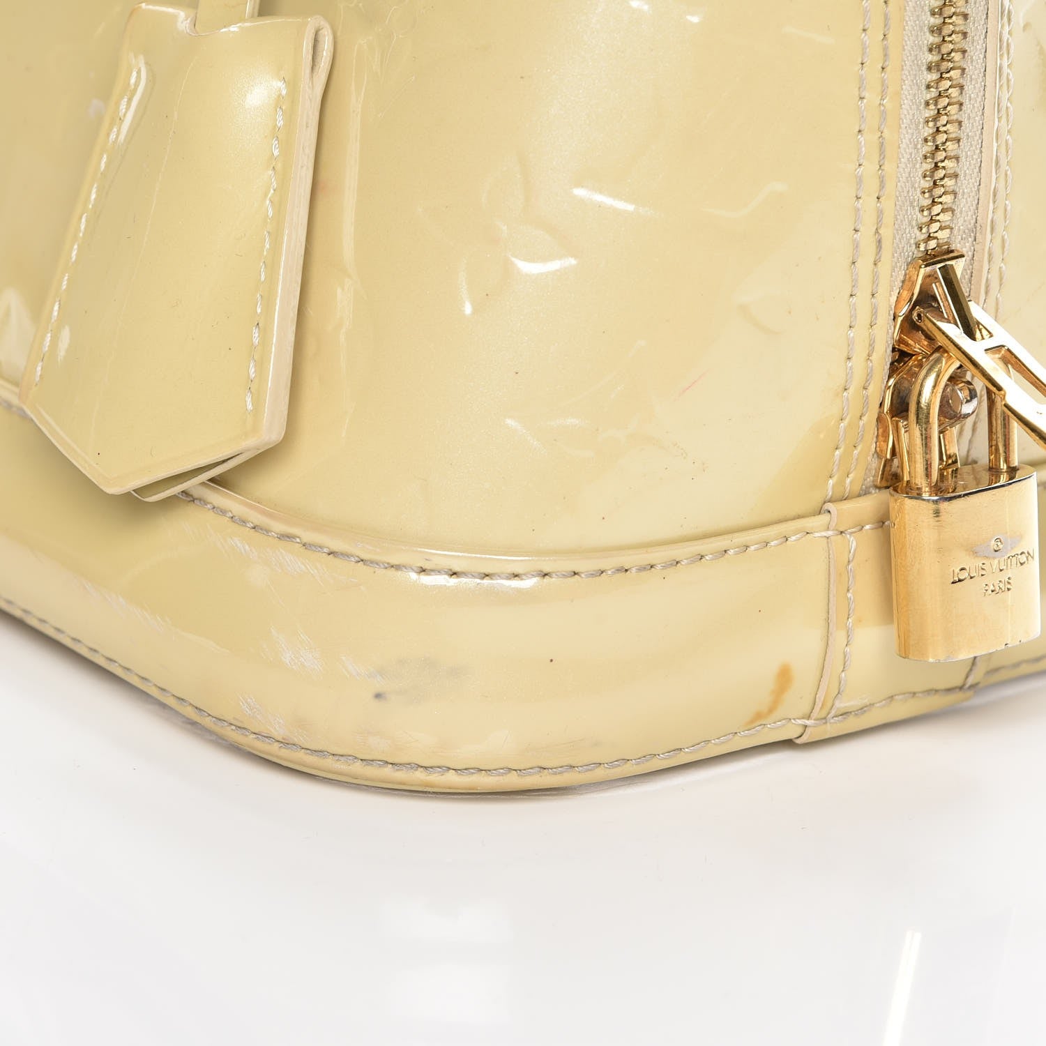 Louis Vuitton Vernis Alma PM Blanc Corail 11 of 12