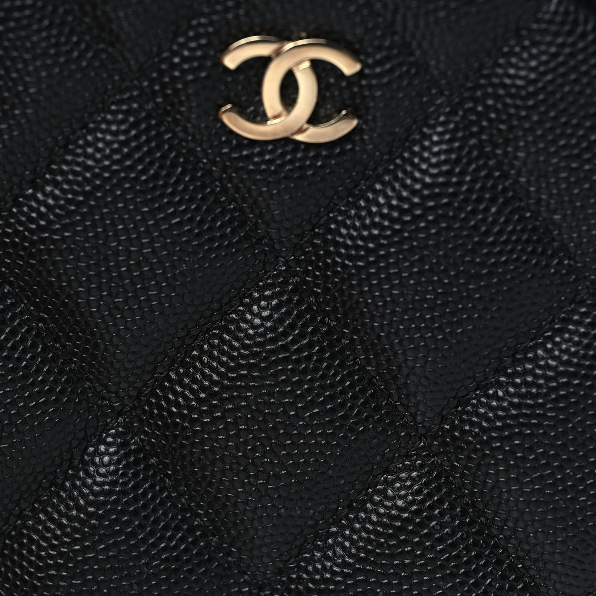 Caviar Quilted Round Clutch With Chain Black