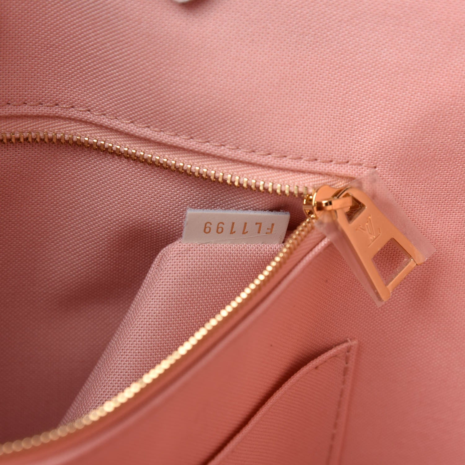Louis Vuitton Monogram Giant Onthego GM Rouge Rose 10 of 11