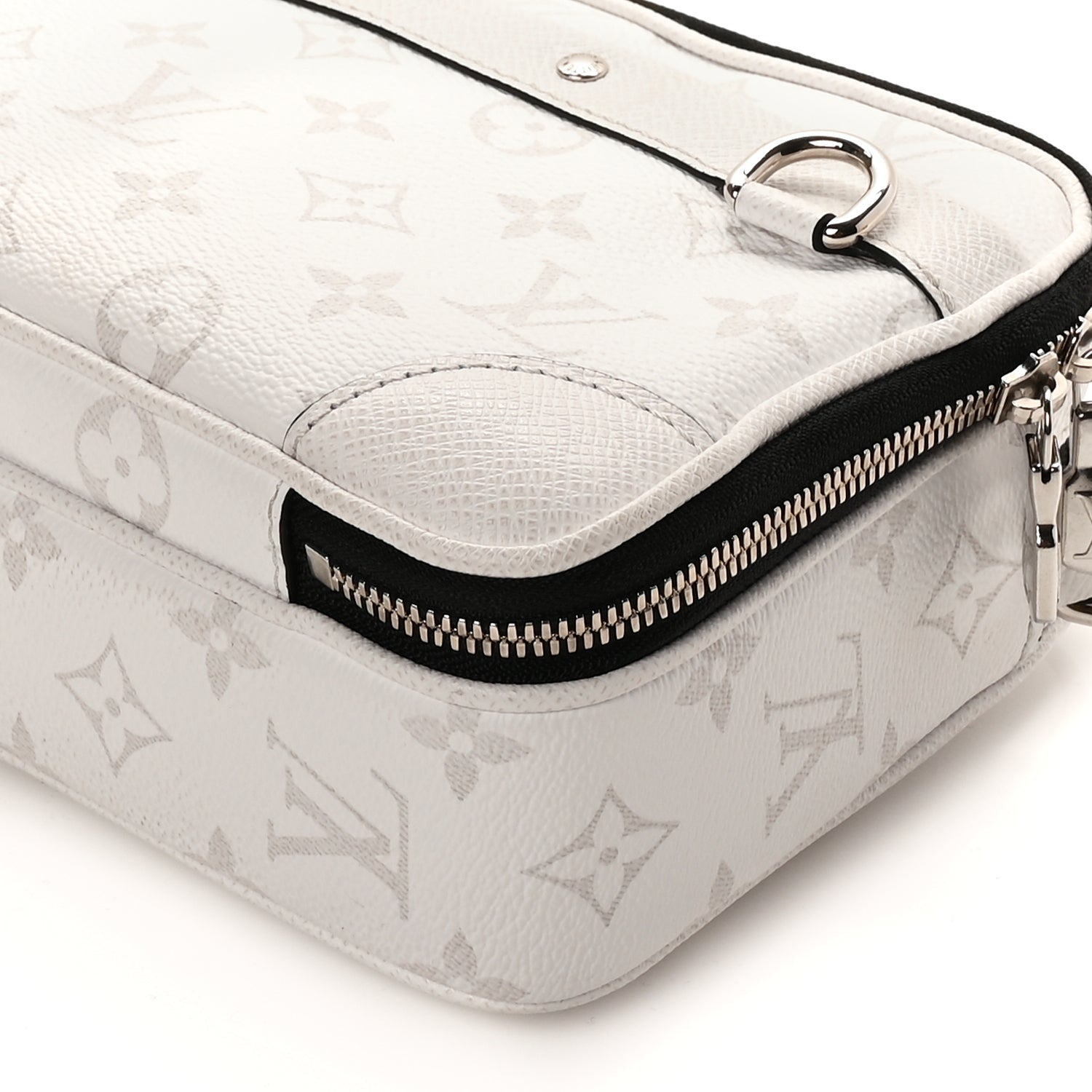 Louis Vuitton Taiga Monogram Alpha Messenger Optic White 8 of 8