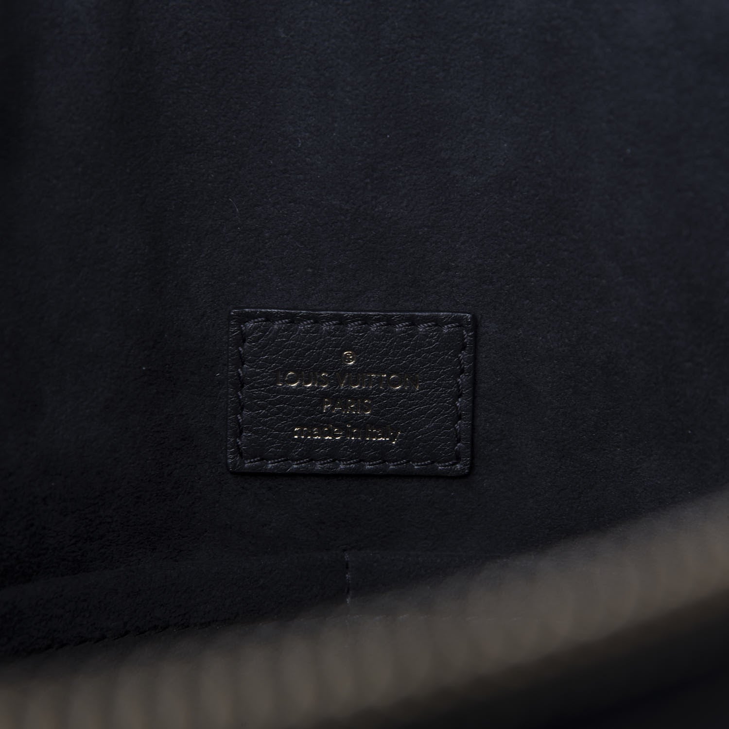 Louis Vuitton Reverse Monogram Triangle Softy 8 of 9