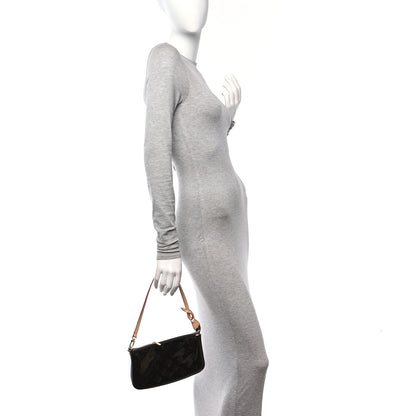 Louis Vuitton Vernis Pochette Accessories NM Amarante 2 of 8