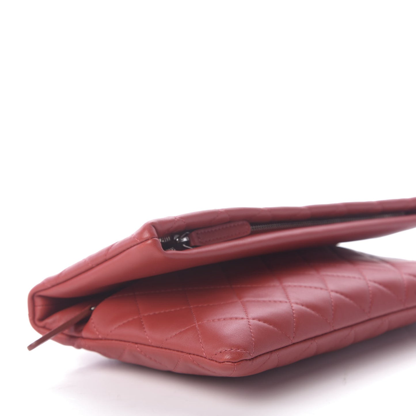 Lambskin Quilted CC Beauty Clutch Red
