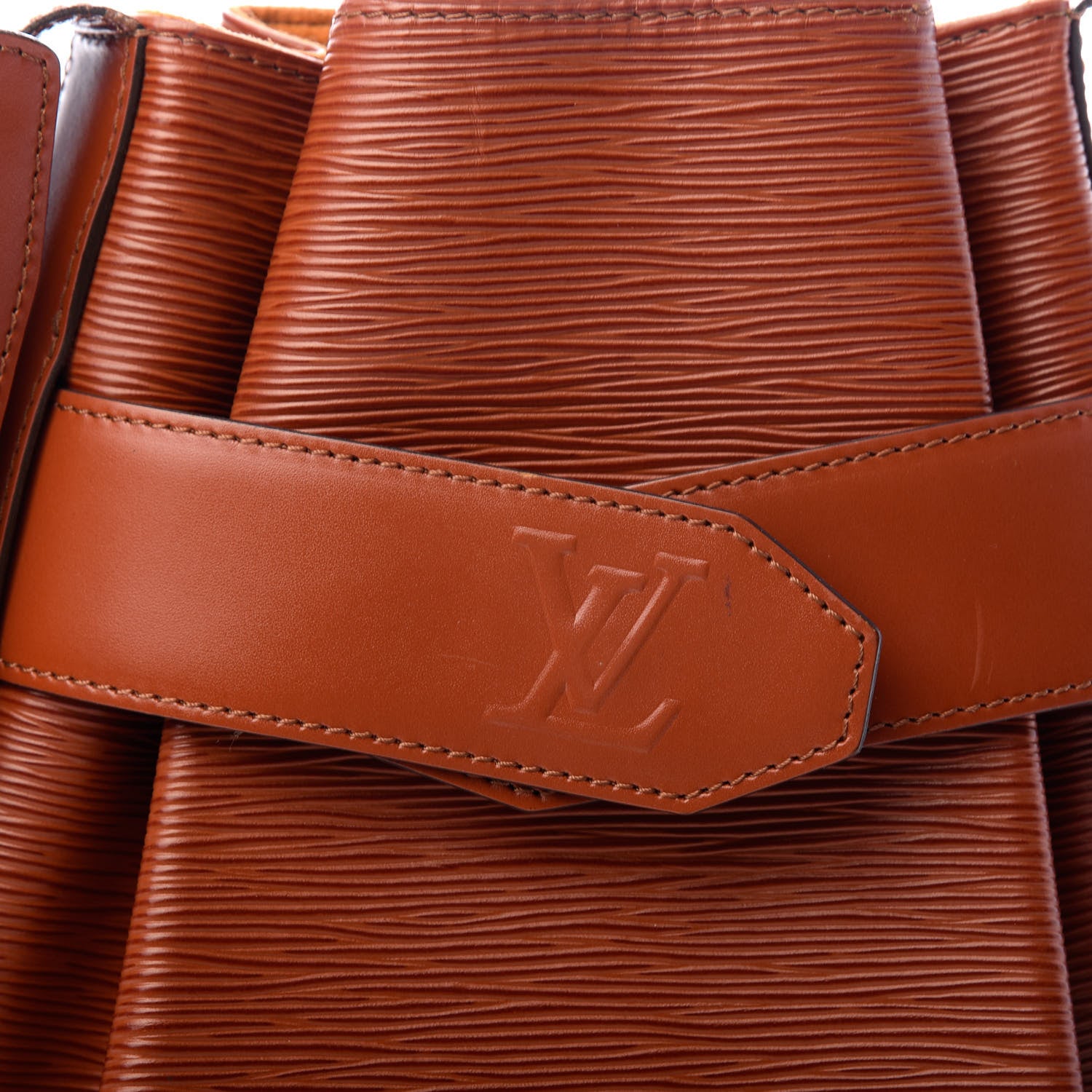 Louis Vuitton Epi Sac D'Epaule Kenyan Fawn 8 of 8