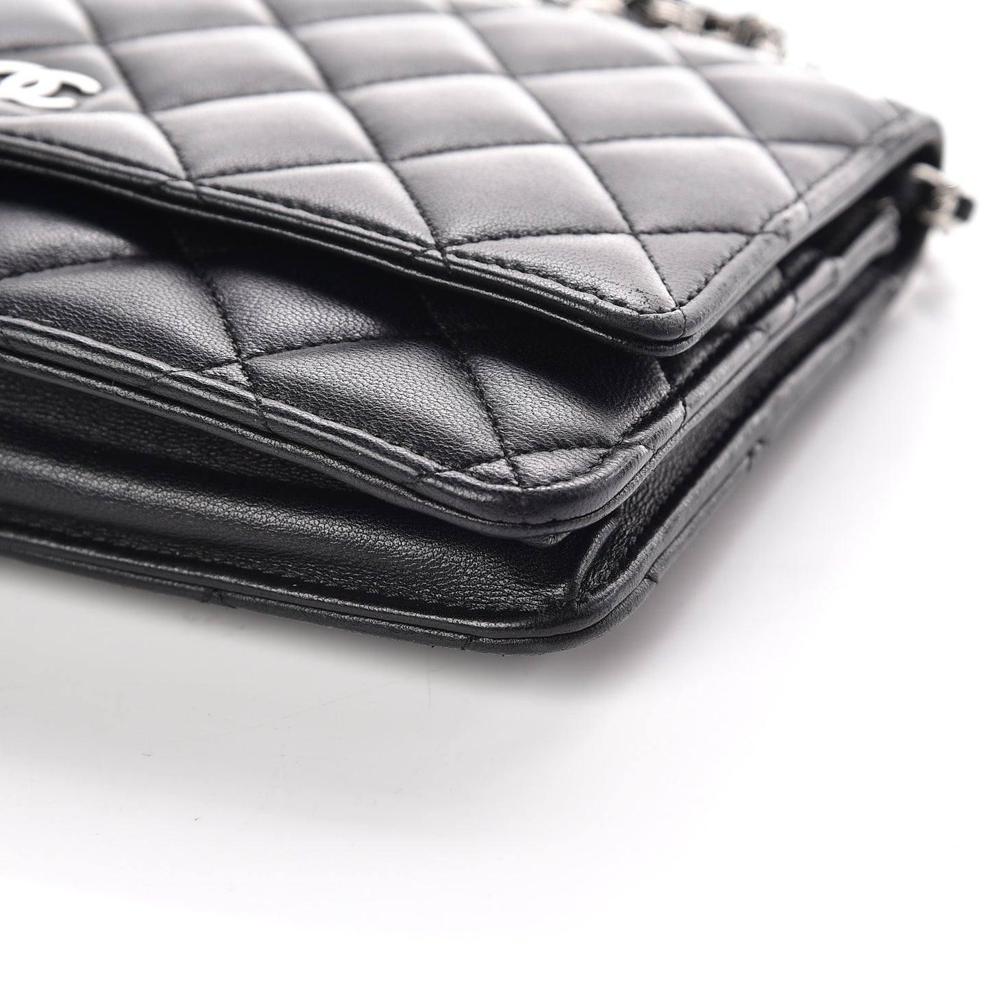 Lambskin Quilted Wallet On Chain WOC Black