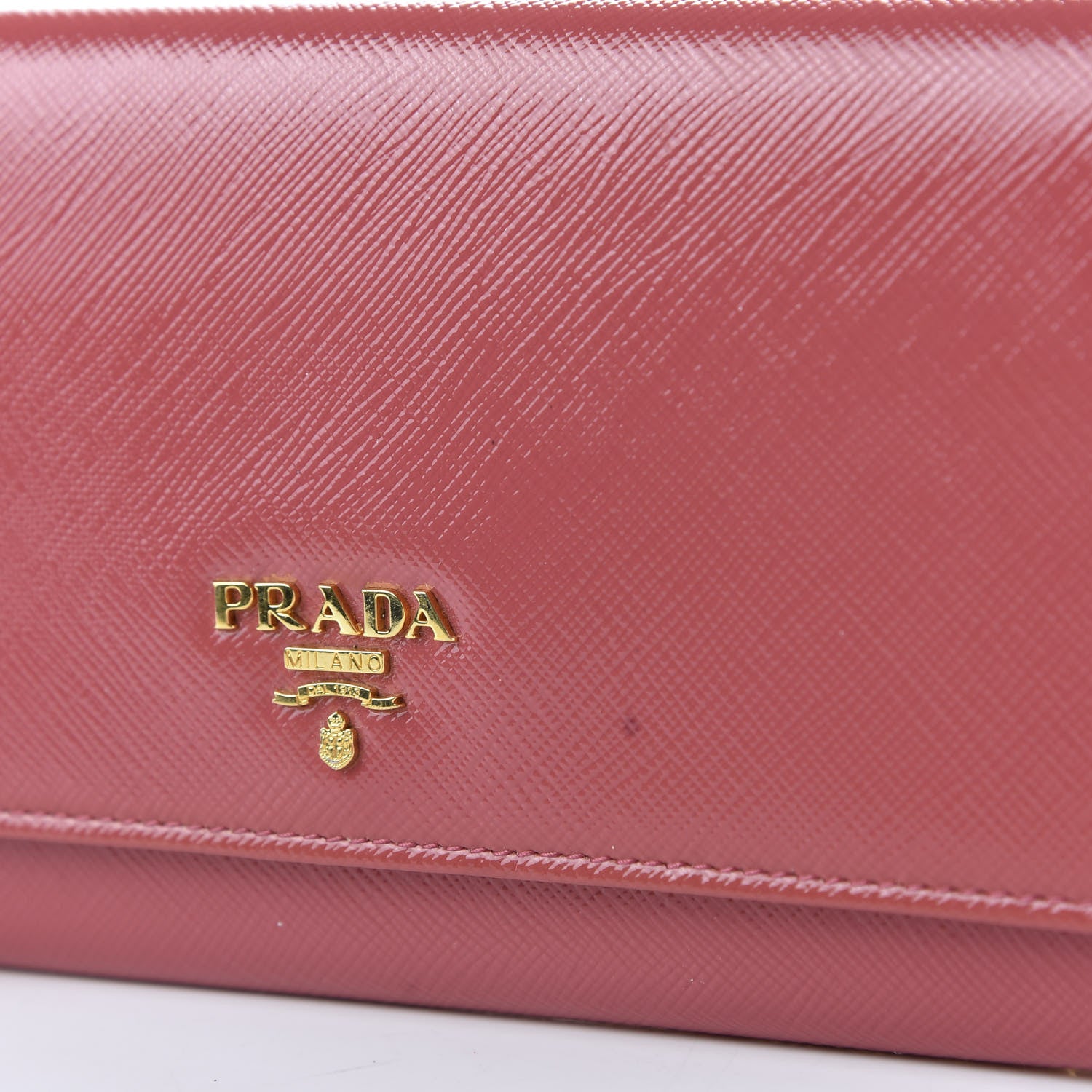 Prada Saffiano Vernice Metal Oro Chain Wallet Fragola 9 of 11