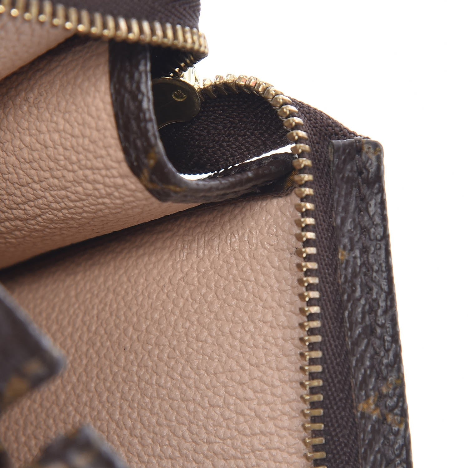 Louis Vuitton Monogram Toiletry Pouch 15 7 of 8