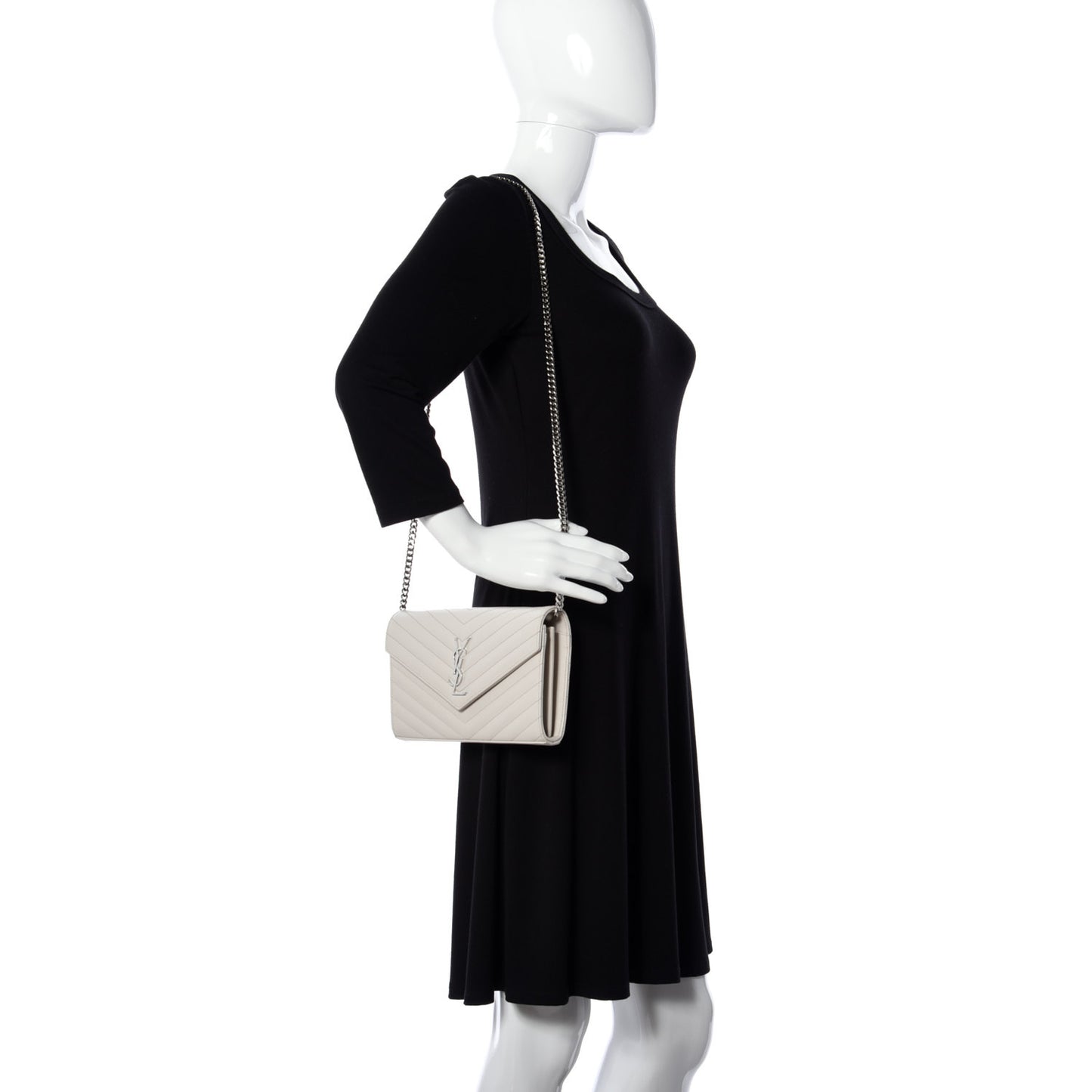 Grain De Poudre Matelasse Chevron Monogram Chain Wallet Cream