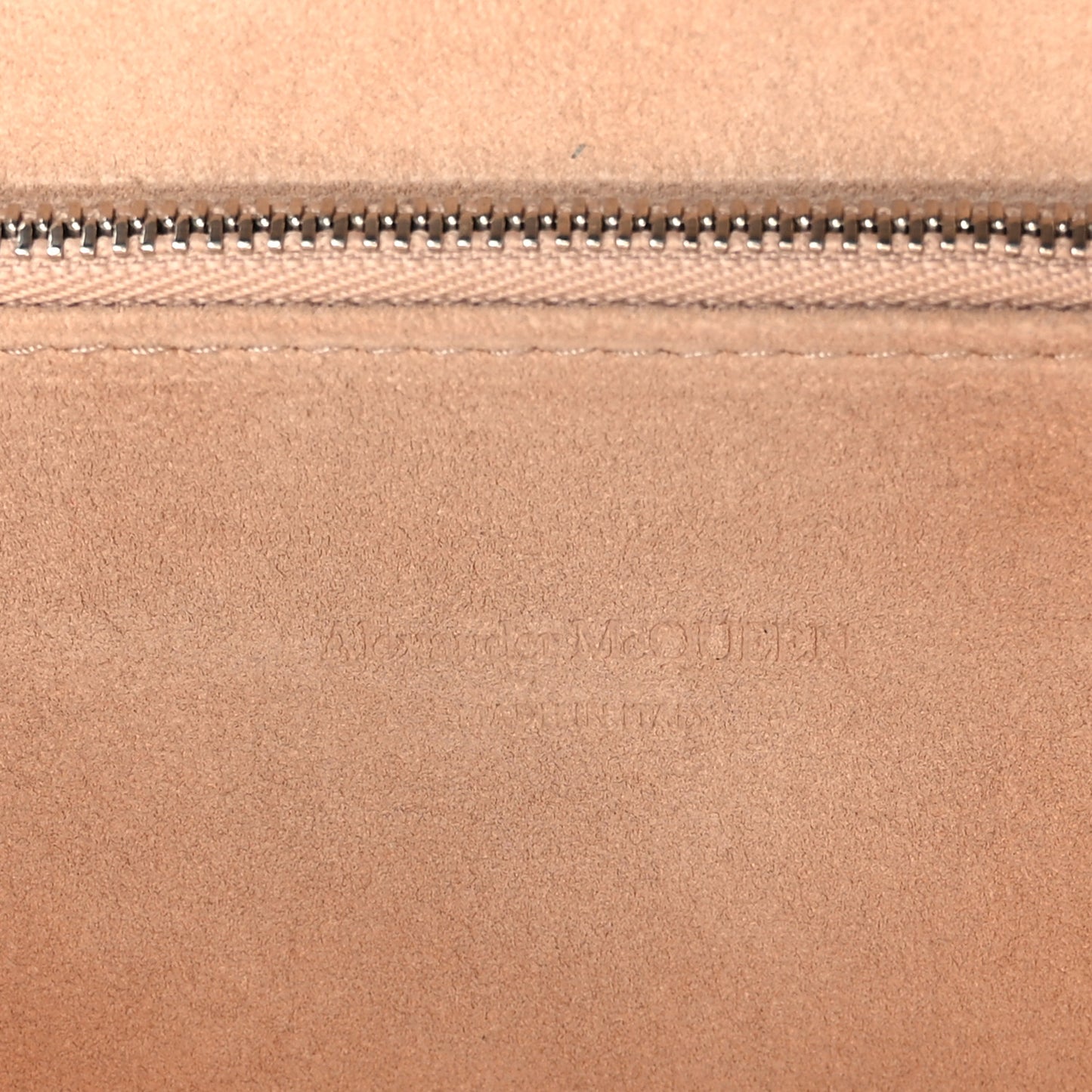 Nappa Quilted Knuckle Flat Clutch Black