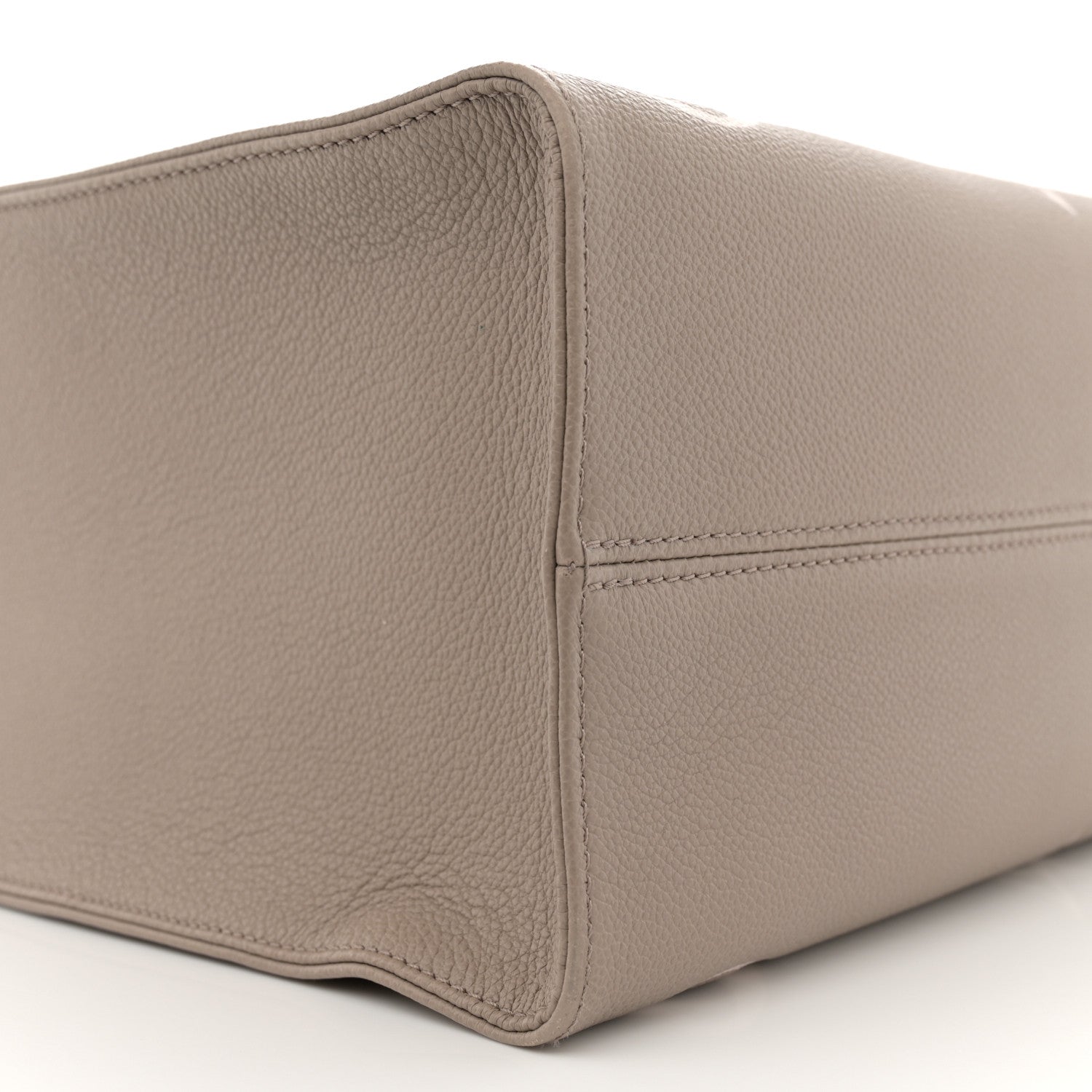 Louis Vuitton Empreinte Monogram Giant Onthego MM Tourterelle Creme 8 of 11