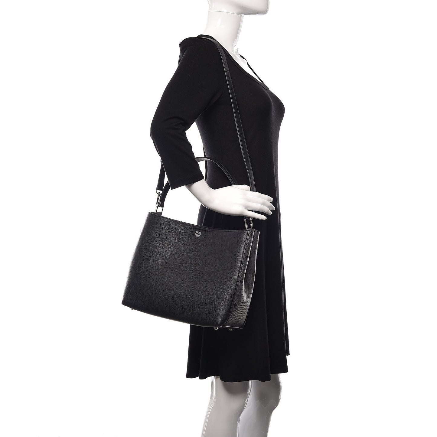 Grained Calfskin Visetos Medium Sarah Hobo Black