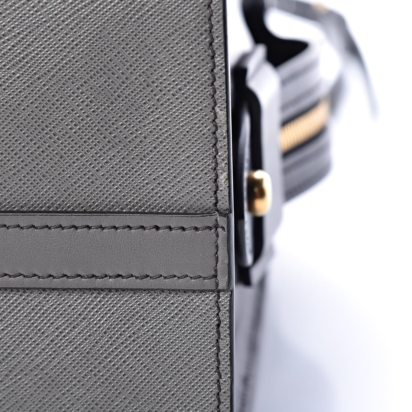 Saffiano City Calf Medium Esplanade Tote Mercurio Black