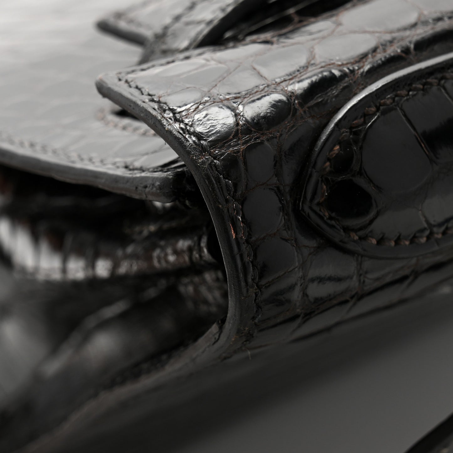 Shiny Alligator Kelly Sellier 28 Black