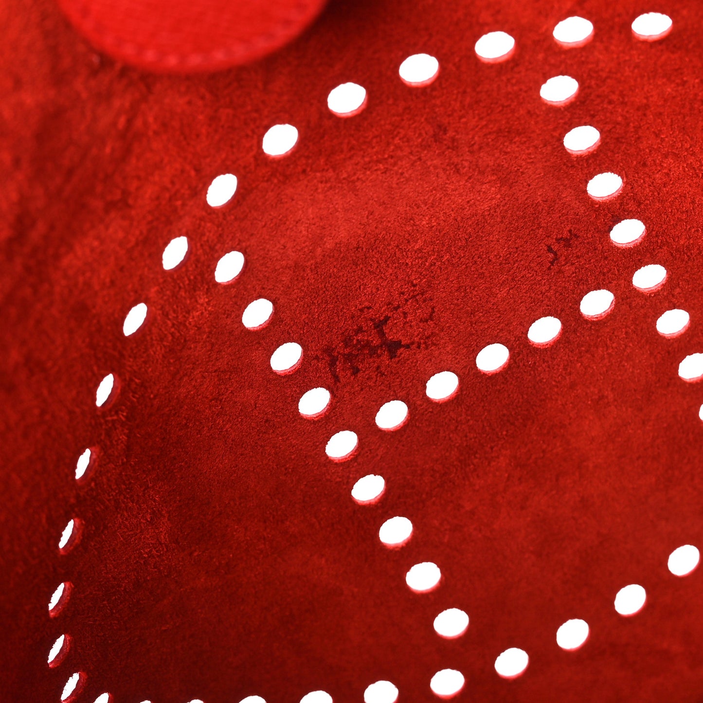 Epsom Evelyne PM Vermillion