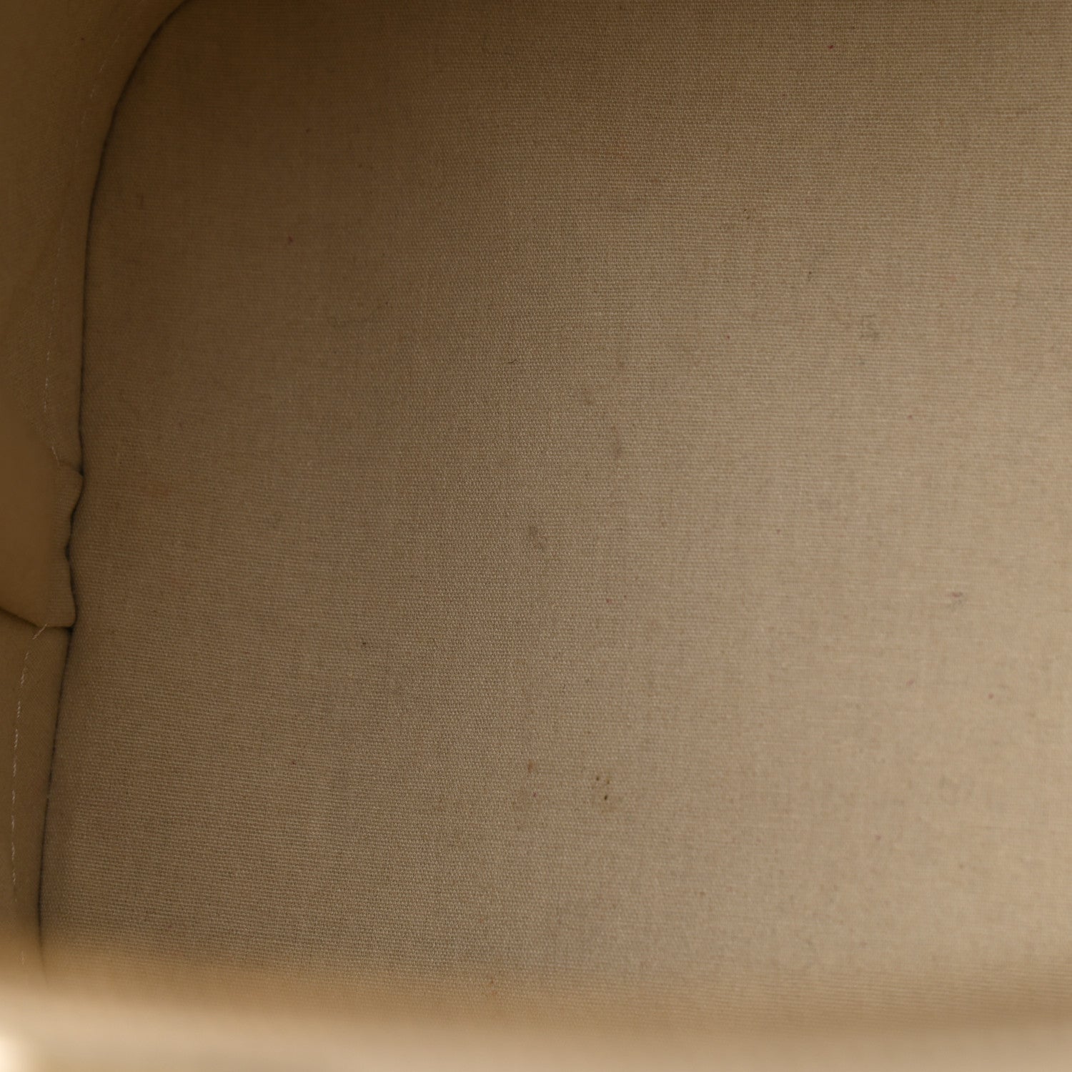 Louis Vuitton Vernis Alma GM Blanc Corail 13 of 18