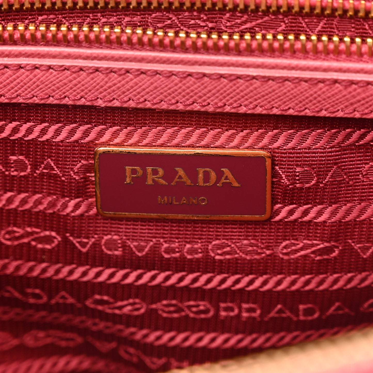 Saffiano Medium Galleria Double Zip Tote Peonia