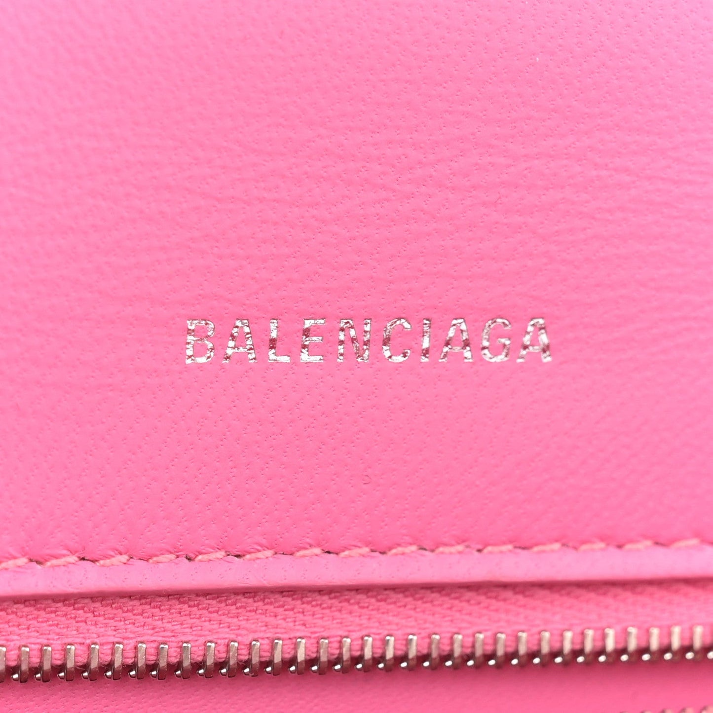 Shiny Calfskin Crocodile Embossed Small Hourglass Top Handle Bag Baby Pink
