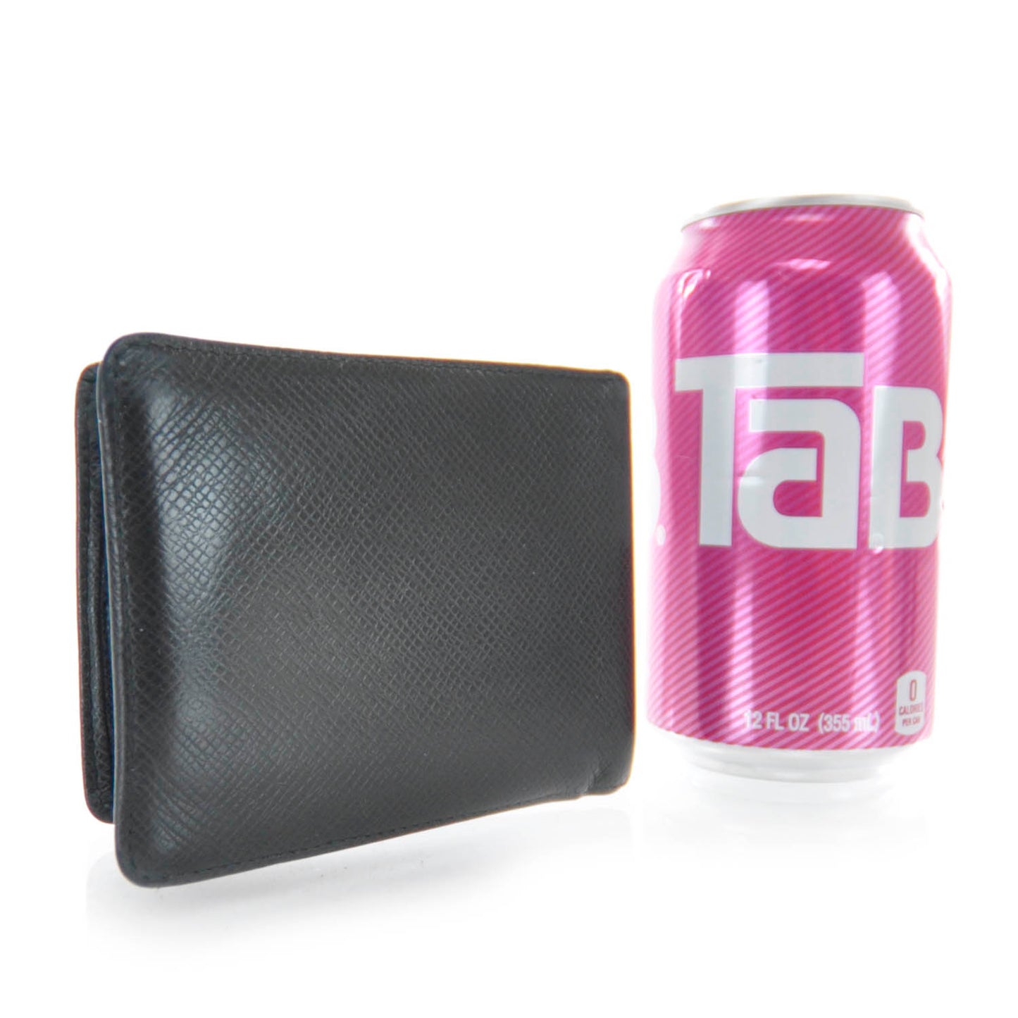 Taiga Mens Billfold Wallet 6 Credit Card Slots