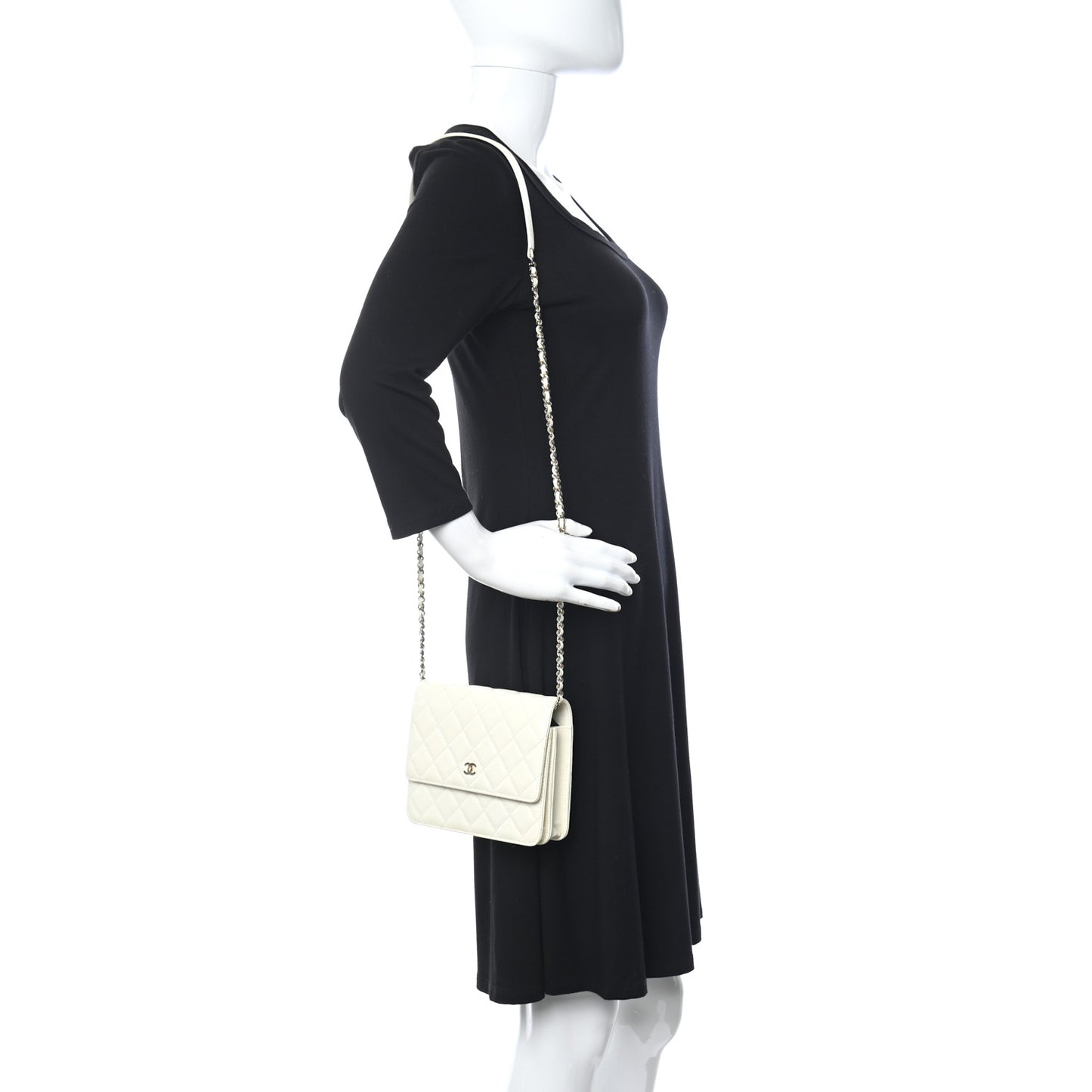 Caviar Quilted Square Wallet On Chain WOC White