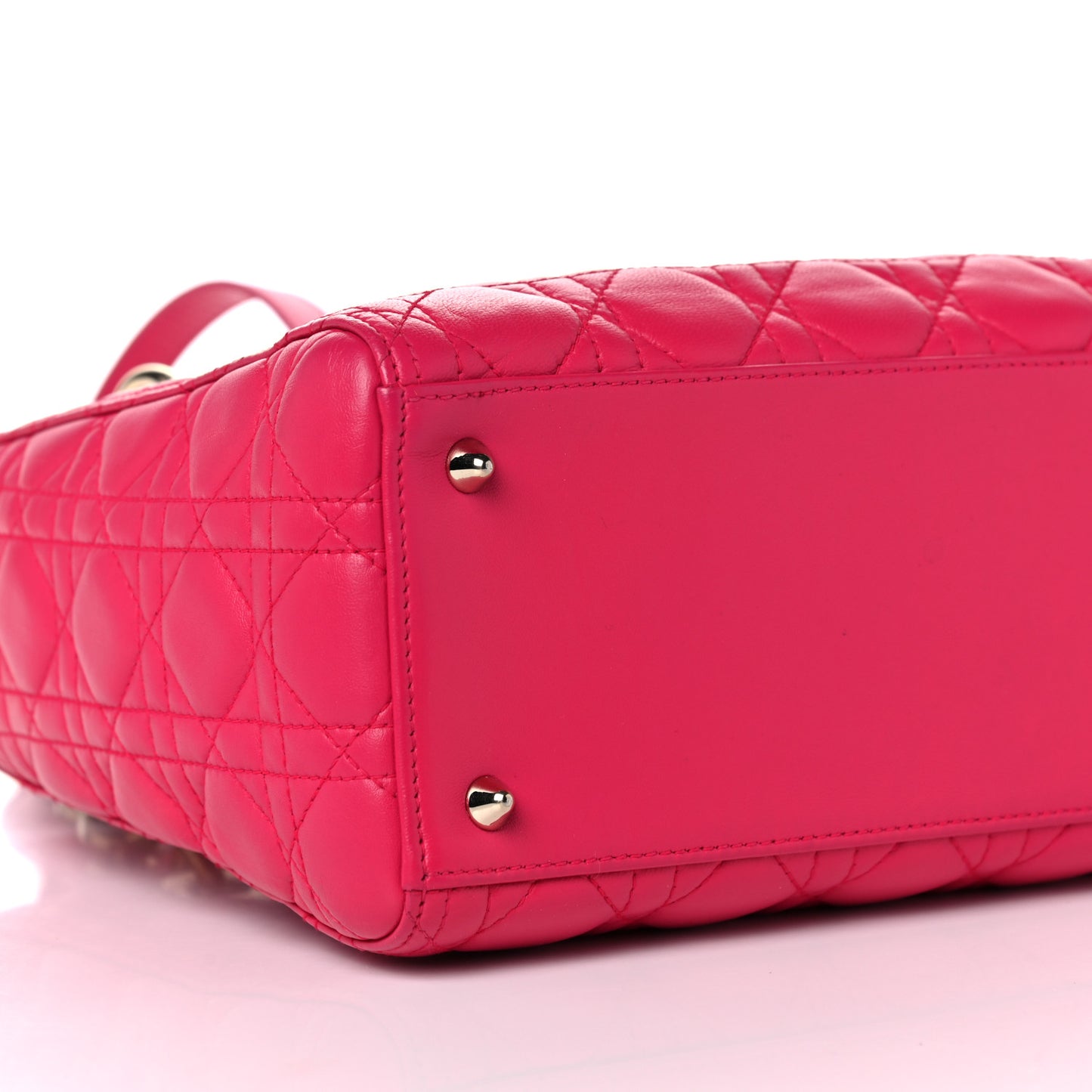 Lambskin Cannage Medium Lady Dior Fuchsia