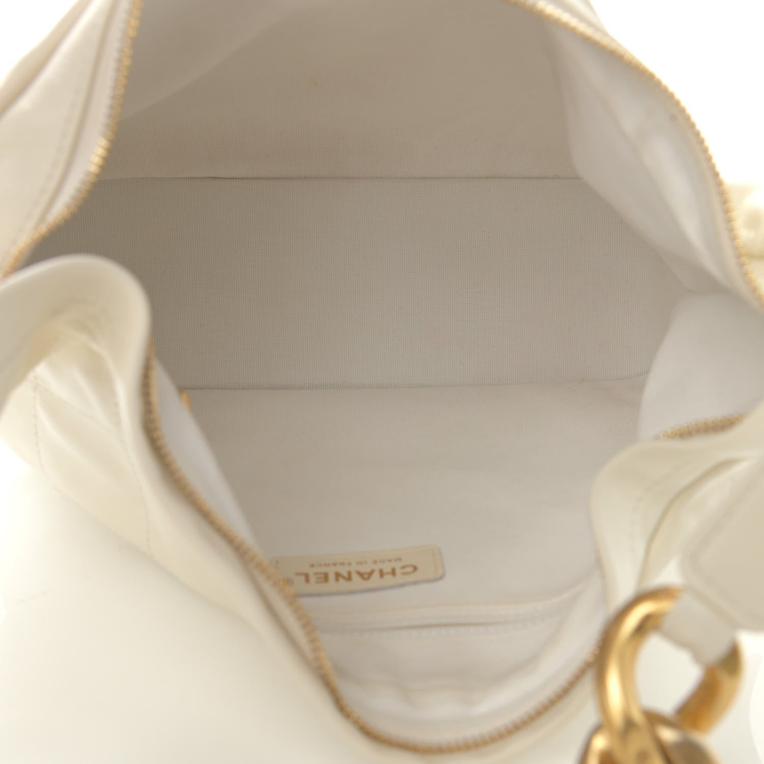 Chanel Calfskin Quilted Daily Hobo White 5 of 10