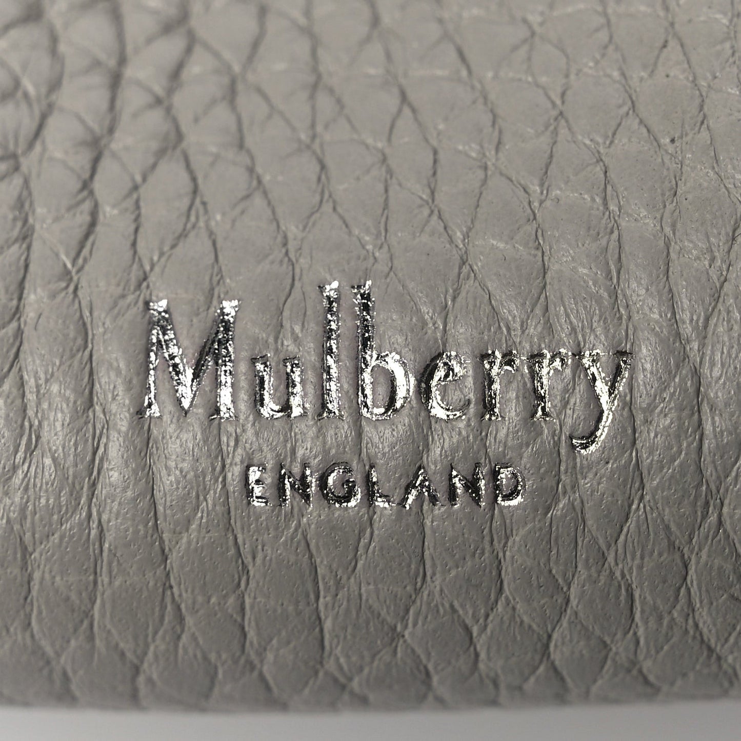Heavy Grain Iris Tote Powder Grey Dark Clay