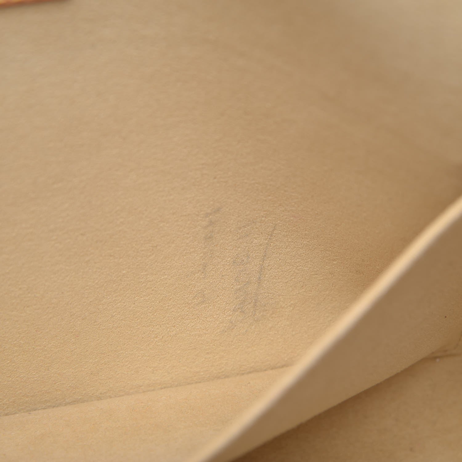 Louis Vuitton Monogram Manhattan GM 8 of 9