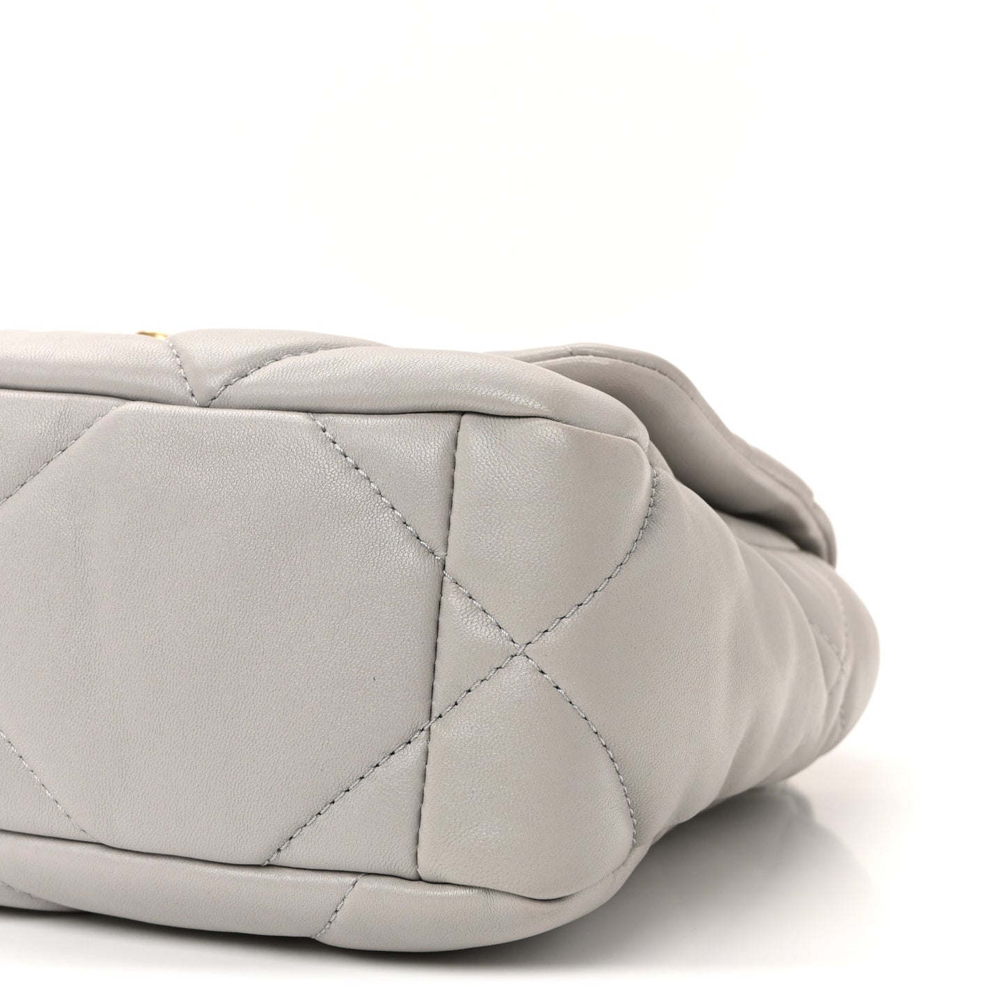 Lambskin Quilted Medium Chanel 19 Flap Grey