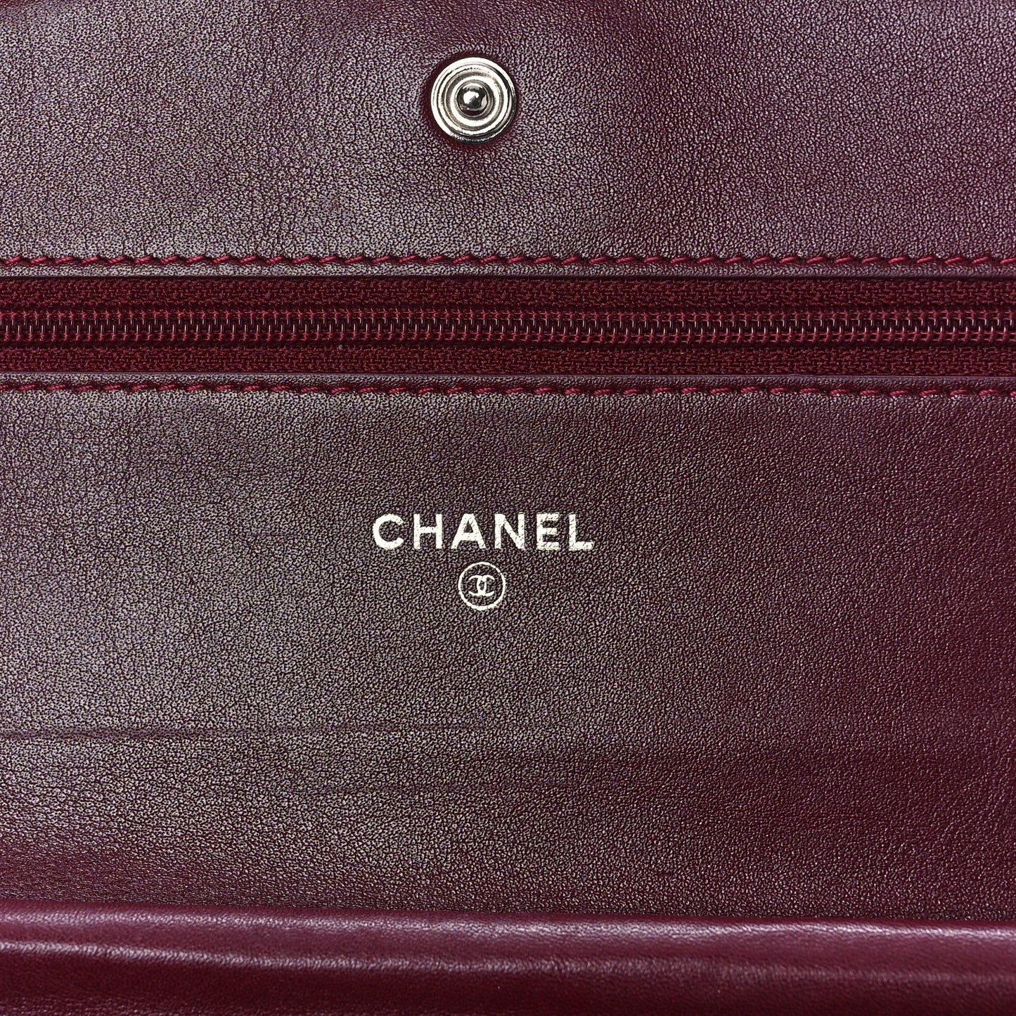 Patent Quilted Brilliant Wallet On Chain WOC Red