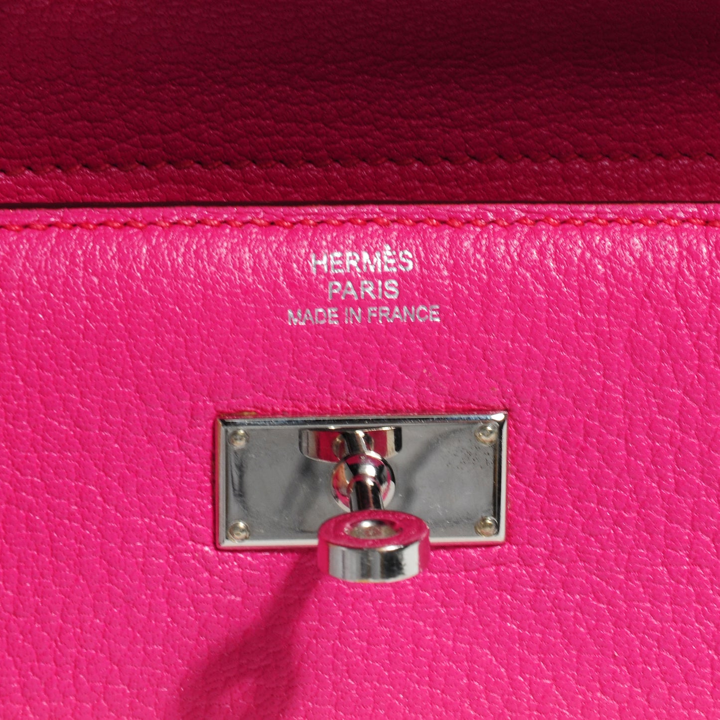 Chèvre Mysore Medium Kelly Wallet Rose Shocking