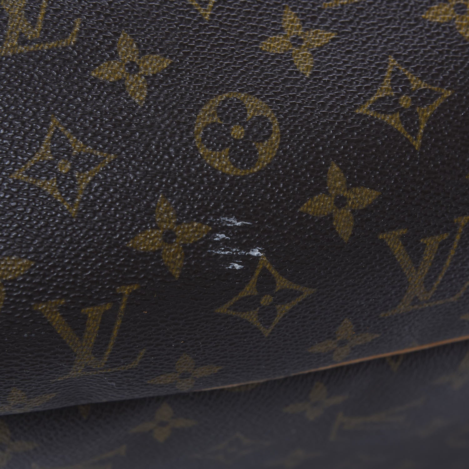 Louis Vuitton Monogram Evasion Sports Bag 26 of 28