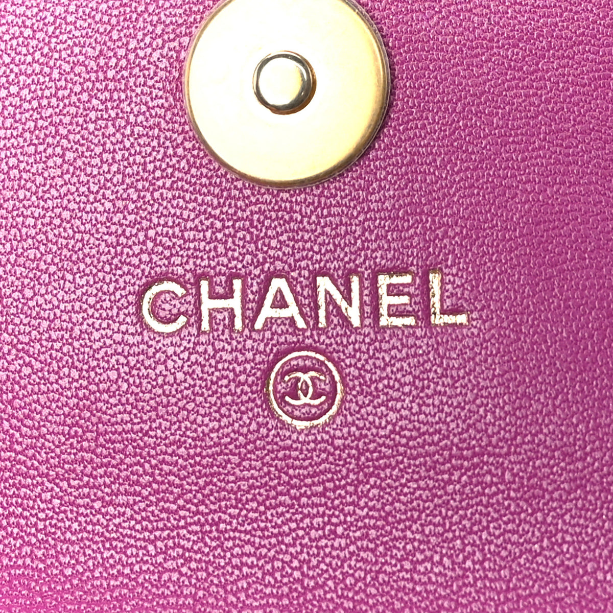 Lambskin Quilted CC Pearl Crush Card Holder With Chain Purple