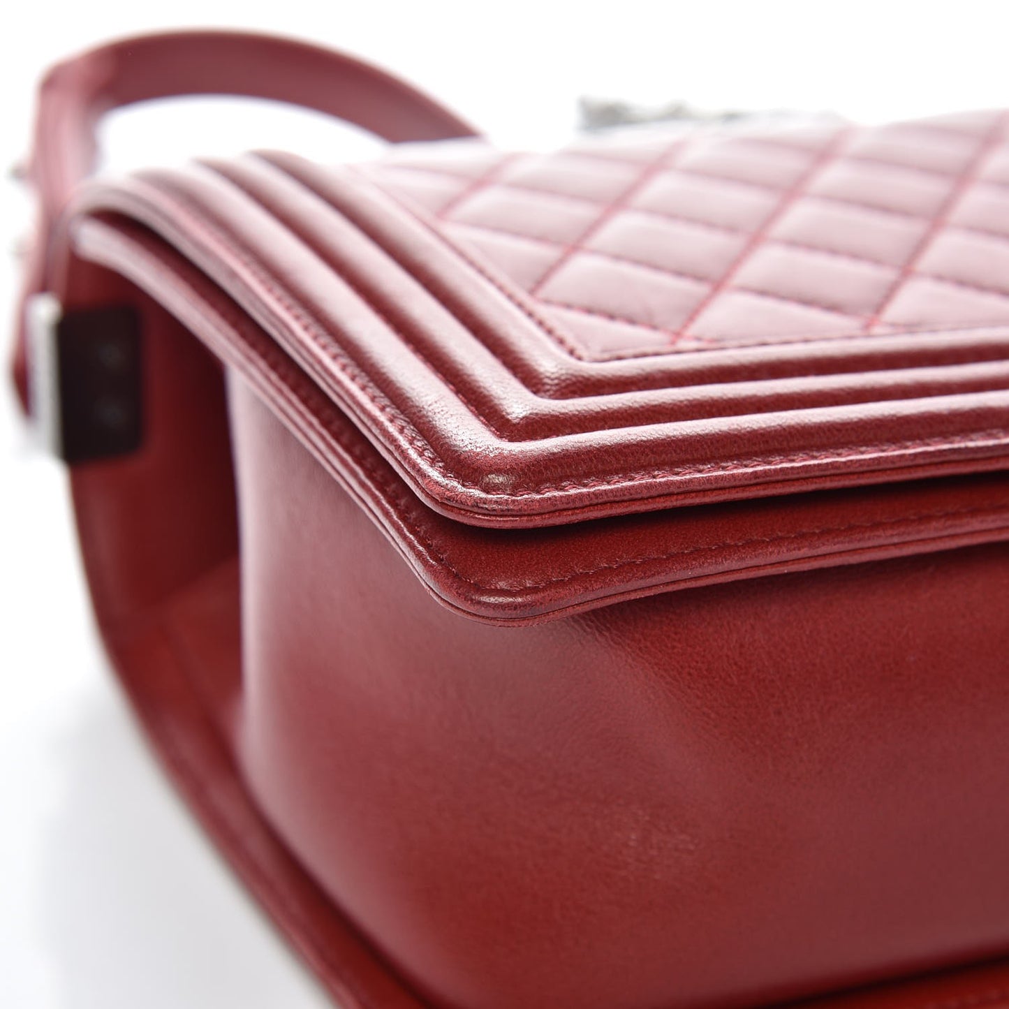 Lambskin Quilted Medium Boy Flap Red